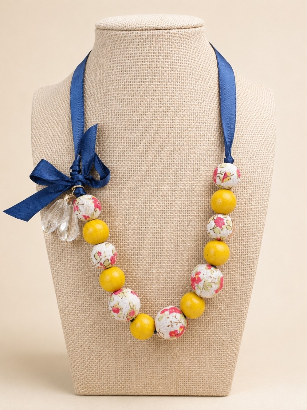 New with tags Macy’s Botanical Beads Floral Wrapped Necklace